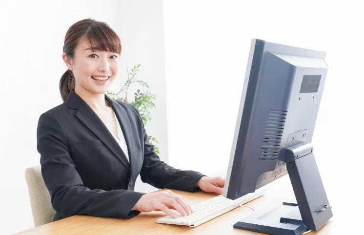 先輩社員